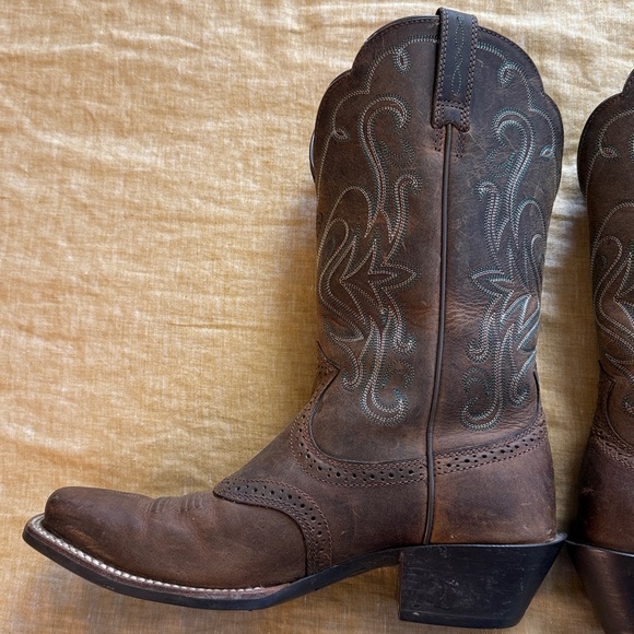 Ariat Western Boots - Picture 6 of 17